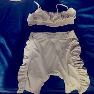 Tan shorts and bar set